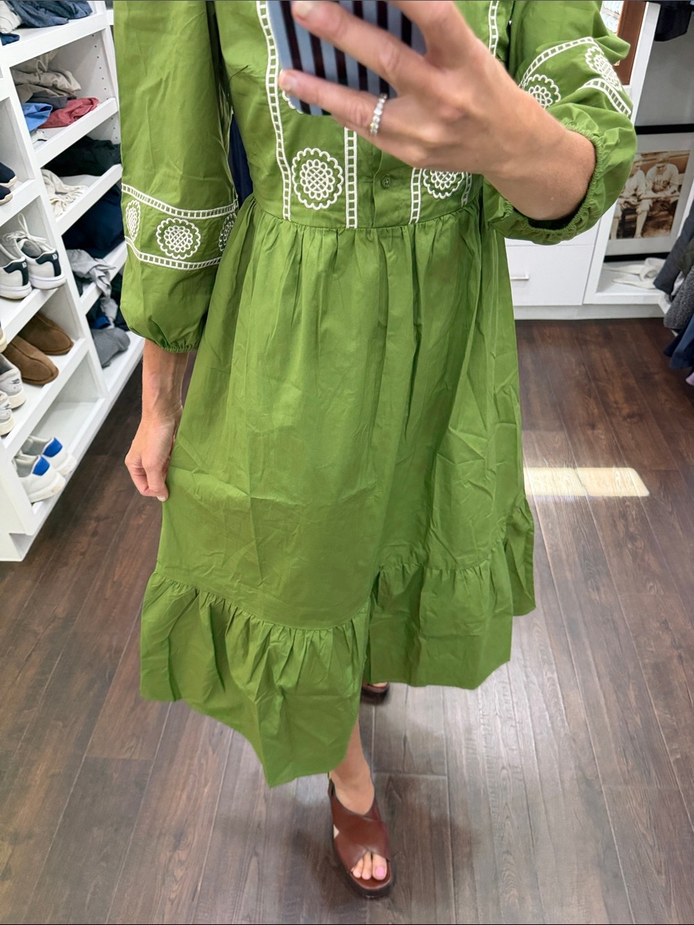 Avara Green Embroidered Midi Dress XS NWT - Picture 3 of 6